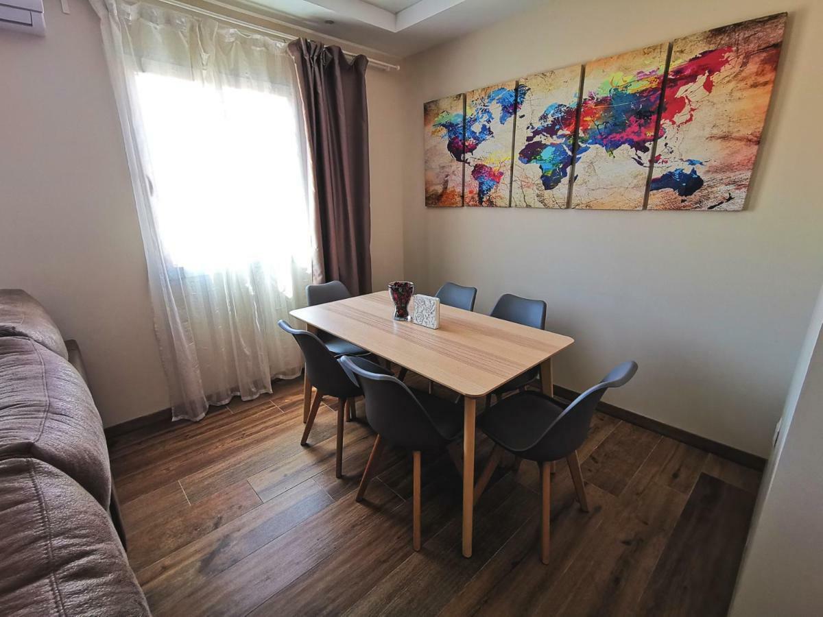 Genuar Apartments Malaga Center. Free Parking Eksteriør bilde